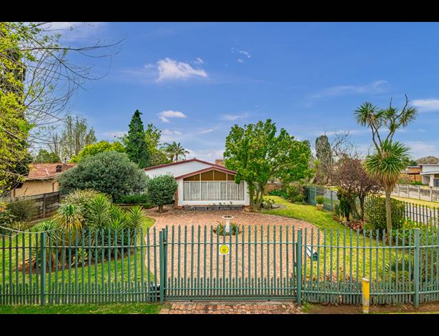 3 BEDROOM HOUSE FOR SALE IN BRENTHURST